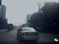 都市爆料出租车视频播放,出租车内惊现惊人一幕，视频曝光引发热议！