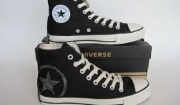 最新帆布鞋爆料图片高清,揭秘最新帆布鞋高清爆料，引领街头时尚潮流